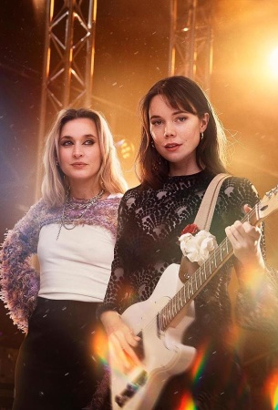 Нова и Элис